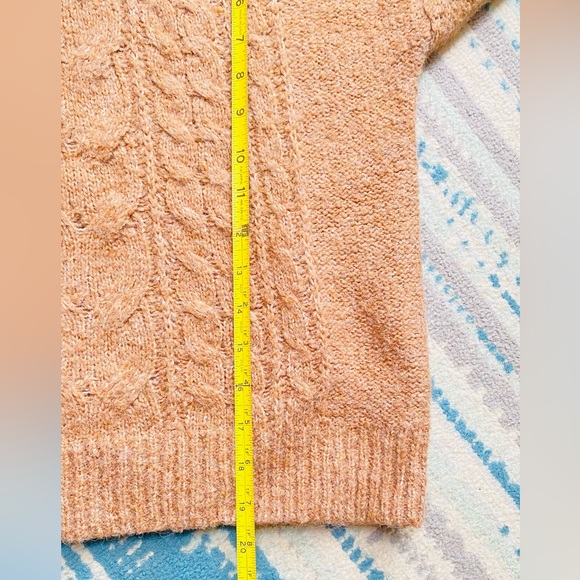 Old Navy - wool blend sweater - Picture 7 of 9